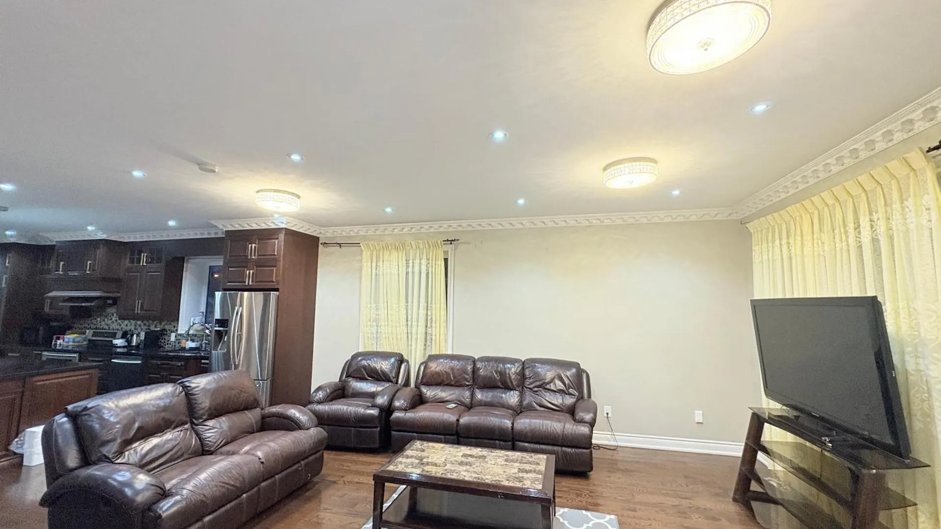 Specious Private Room With A Washroom Toronto Guest house