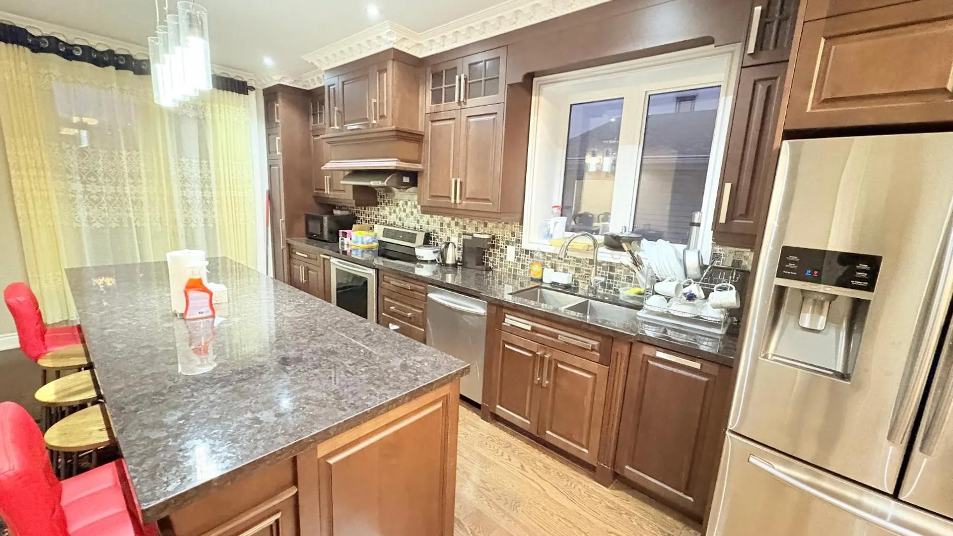 Guest house Specious Private Room With A Washroom Toronto Canada