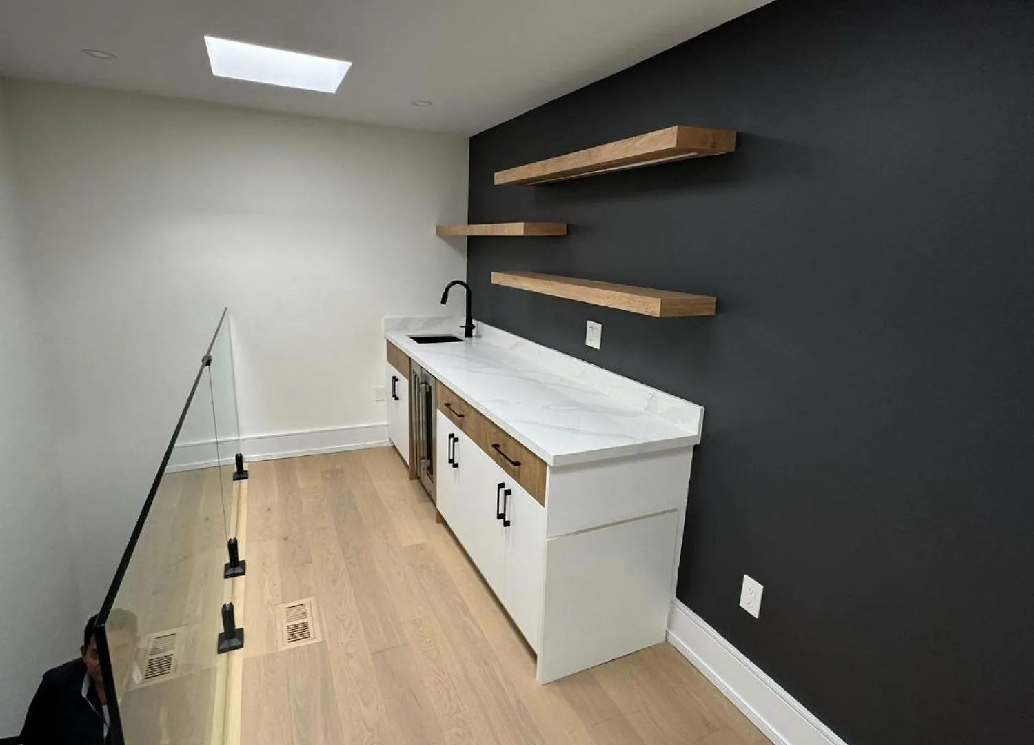 Specious Private Room With A Washroom Toronto Guest house